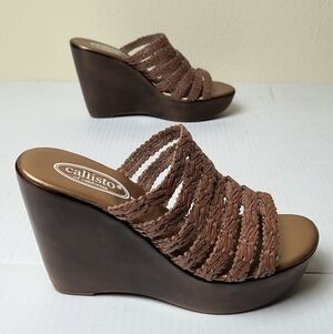 Callisto Of California 7 Brown Wedge Sandals